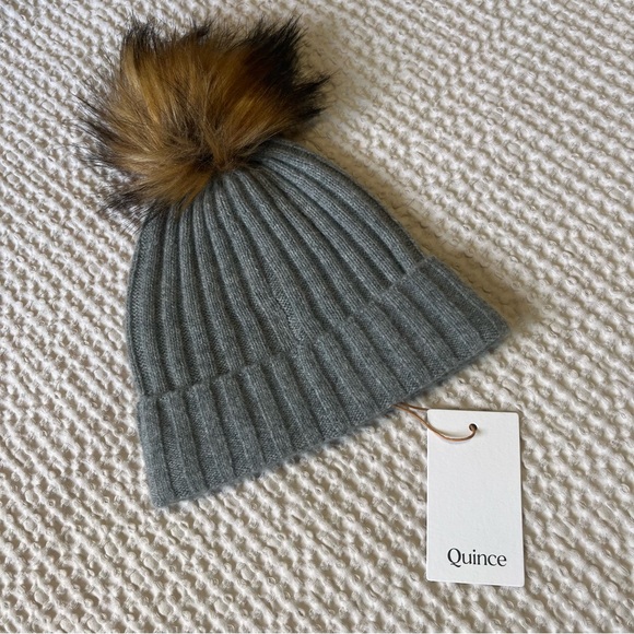 Quince Accessories - Quince Cashmere Pom Pom Beanie